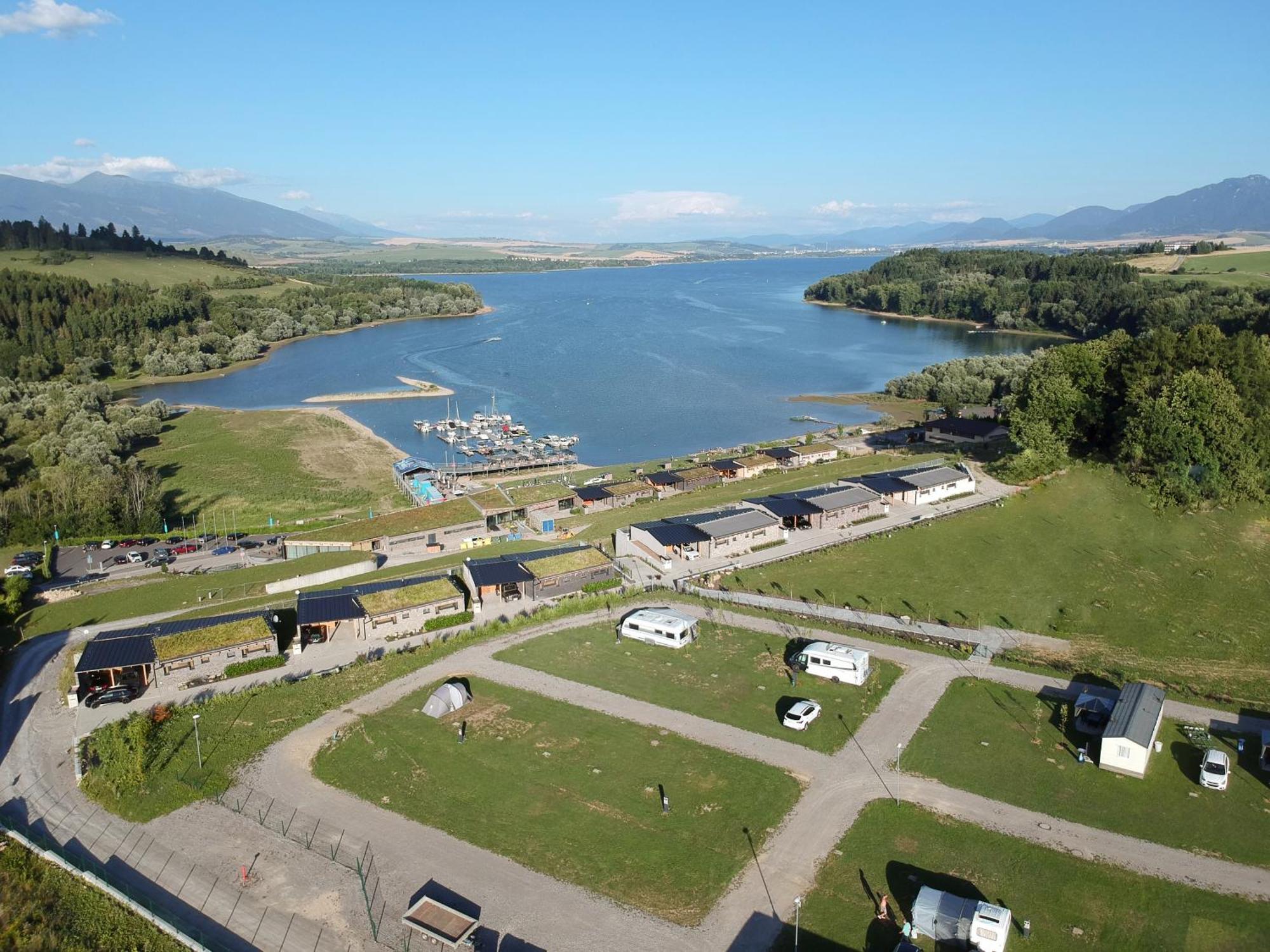Mobilny Dom V Kempe Marina Liptov Besenova Exterior photo